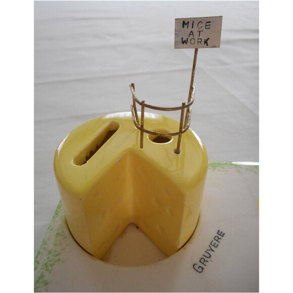 Vintage 1960s Novelty Ceramic Cheese Tray Board Mice At Work MIJ Japan - Picture 5 of 6